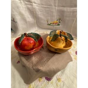 4 Pc Set, Tabletops Unlimited, Ceramica Classica Apple and Pear Venitian pattern